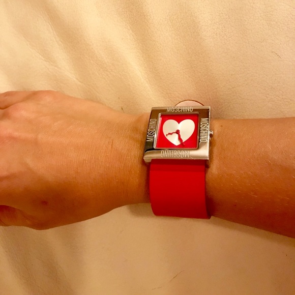 Authentic Moschino stainless steel watch - Picture 7 of 8